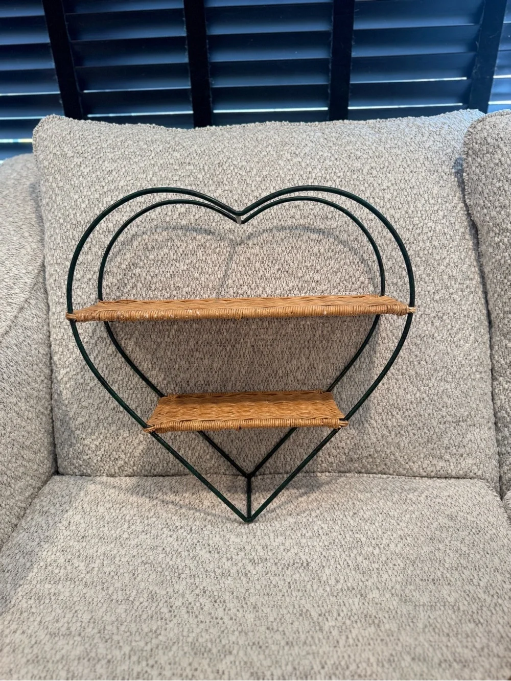 Heart-Shaped Wall Display Shelf in Green and Brown
